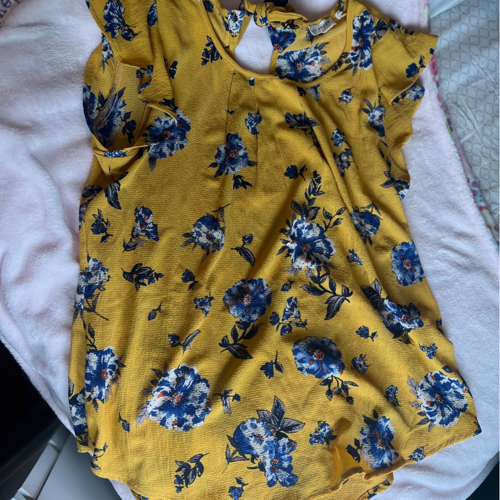 Large Flutter Sleeve Top - New with tags